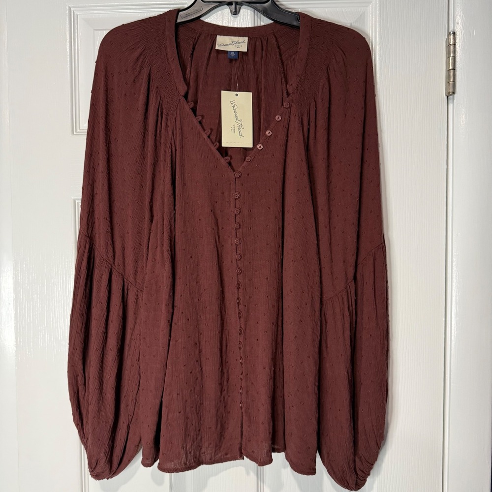Universal Thread Burgundy Clip Dot Button Down Lantern Sleeve Blouse XXL NEW